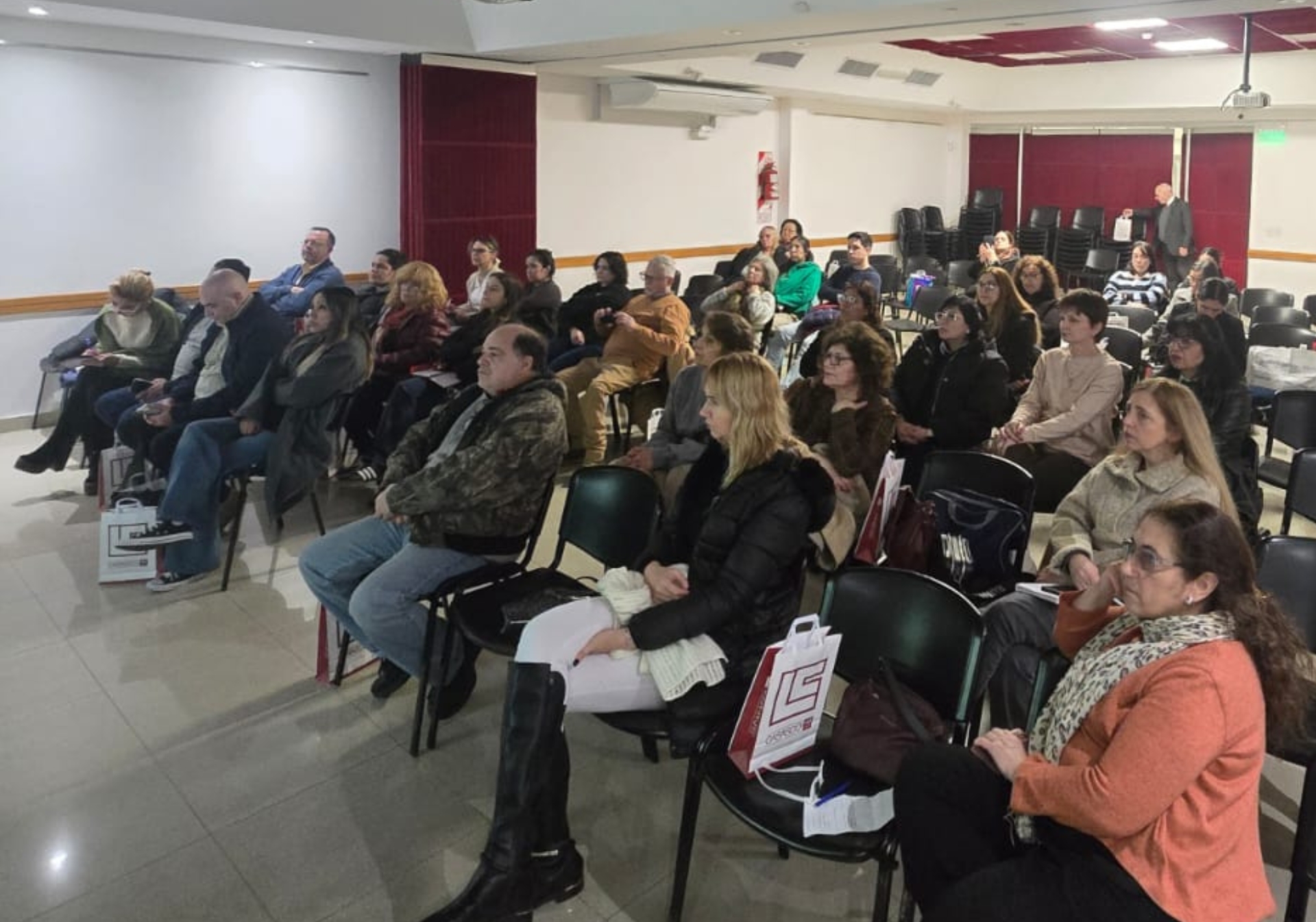 COFyBCF y Laboratorios CASASCO: 15 años de acompañamiento a la capacitación profesional