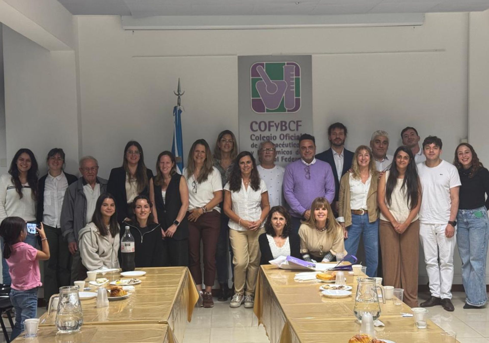 Bienvenida a los nuevos colegiados del COFyBCF